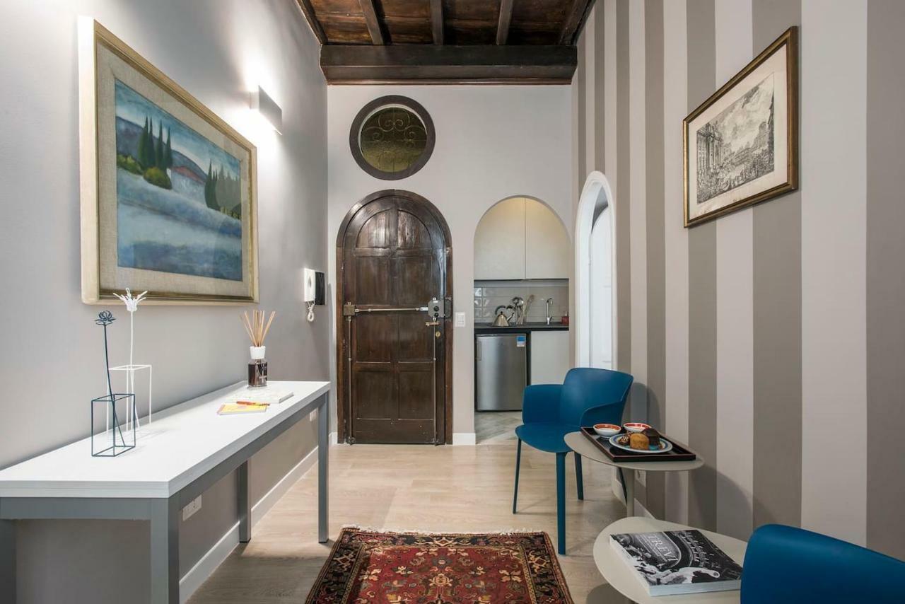 La Finestra Su Fontana Di Trevi - Charming View Apartment โรม ภายนอก รูปภาพ