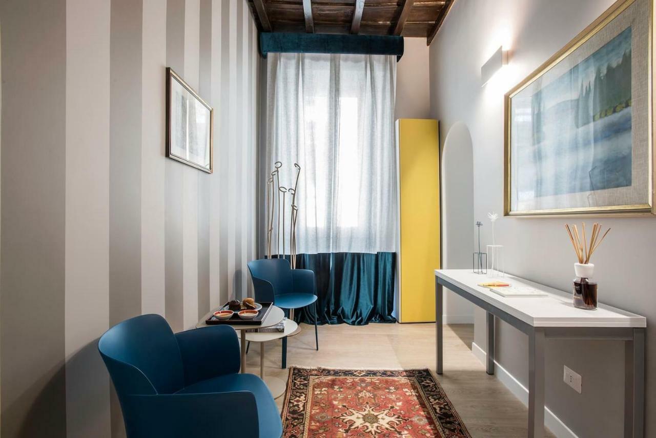 La Finestra Su Fontana Di Trevi - Charming View Apartment โรม ภายนอก รูปภาพ