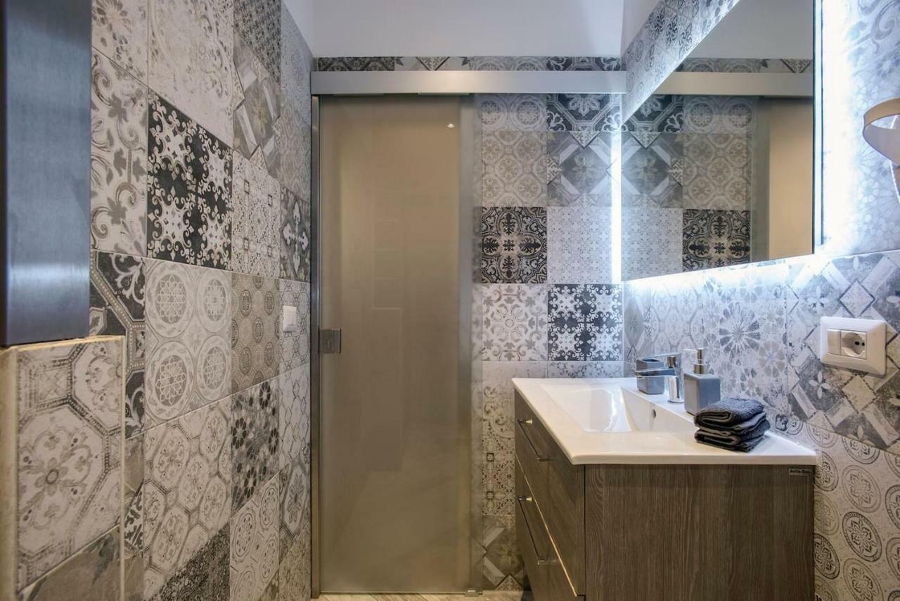 La Finestra Su Fontana Di Trevi - Charming View Apartment โรม ภายนอก รูปภาพ