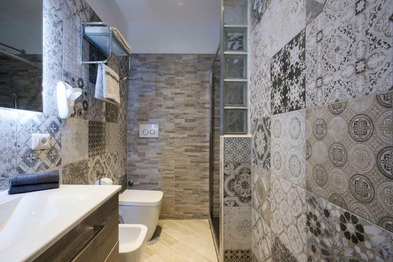La Finestra Su Fontana Di Trevi - Charming View Apartment โรม ภายนอก รูปภาพ